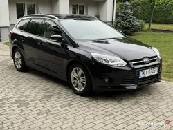 Czarny (metalik, perła) Używany 2011 Ford Focus Kombi | 19 900 zł (Dobra cena)