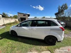 Biały Używany 2015 Ford Grand C-Max Minivan | 32 000 zł (Uczciwa cena)