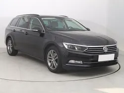 Czarny Używany 2017 VW Passat Kombi | 55 999 zł (Dobra cena)