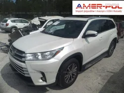 Biały Używany 2019 Toyota Highlander SUV | 111 000 zł