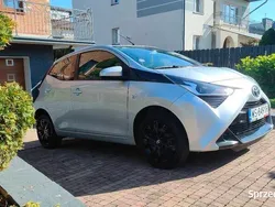 Srebrny Używany 2020 Toyota Aygo X-play Hatchback | 36 900 zł (Super Cena)