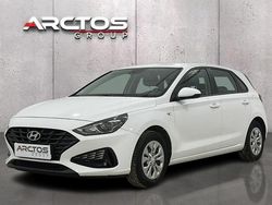 Biały Używany 2022 Hyundai i30 Classic Hatchback | 49 900 zł (Uczciwa cena)