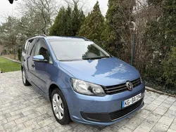 Niebieski ciemny Używany 2011 VW Touran Minivan | 23 990 zł