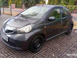 Szary Używany 2008 Toyota Aygo Hatchback | 9900 zł (Uczciwa cena)
