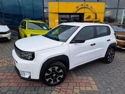 Lakier pastelowy biały gelato Nowe 2025 Fiat Grande Panda Icon Hatchback | 79 870 zł (Dobra cena)