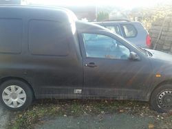 Czarny Używany 2001 VW Caddy Minivan | 4600 zł