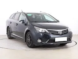 Czarny Używany 2013 Toyota Avensis Kombi | 37 999 zł (Dobra cena)