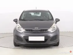 Szary Używany 2014 Kia Rio Hatchback | 25 999 zł (Dobra cena)