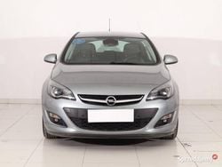 Srebrny Używany 2015 Opel Astra Hatchback | 32 499 zł (Uczciwa cena)