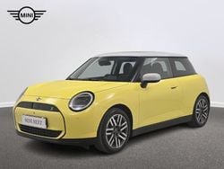 Sunny side yellow Używany 2023 Mini Cooper SE Hatchback | 145 500 zł (Dobra cena)