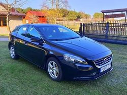 Używany 2014 Volvo V40 Kombi | 33 500 zł (Dość drogi)