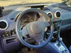 Używany 2005 Peugeot 1007 Hatchback | 6500 zł