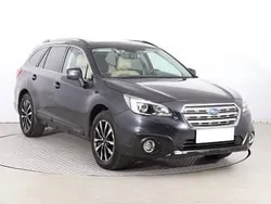 Szary Używany 2017 Subaru Outback SUV | 66 999 zł