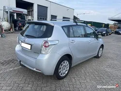 Szary Używany 2009 Toyota Verso Minivan | 28 900 zł (Dość drogi)