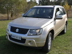 Żółtozłoty Używany 2010 Suzuki Grand Vitara SUV | 34 900 zł