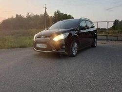Używany 2013 Ford Grand C-Max Minivan | 19 900 zł (Uczciwa cena)