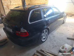 Czarny Używany 2001 BMW 330 Kombi | 7500 zł