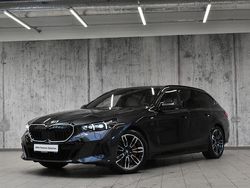 Szary sophisto z brylantowym połyskiem metalizowany Używany 2025 BMW 520 Comfort Edition Kombi | 249 800 zł (Dość drogi)