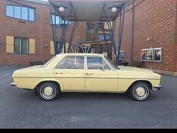 Beżowy Używany 1973 Mercedes W115 Sedan/Limuzyna | 29 000 zł