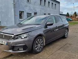 Szary Używany 2021 Peugeot 308 Kombi | 28 500 zł