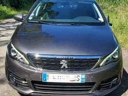 Brązowy Używany 2018 Peugeot 308 Hatchback | 25 999 zł