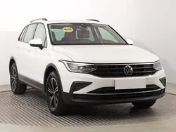 Biały Używany 2021 VW Tiguan SUV | 109 999 zł (Dość drogi)