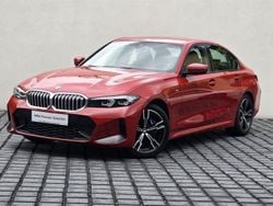 Czerwony melbourne metalizowany Używany 2024 BMW 318 Shadowline Sedan/Limuzyna | 179 900 zł (Drogi)