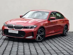 Czerwony melbourne metalizowany Nowe 2024 BMW 318 Shadowline Sedan/Limuzyna | 179 900 zł