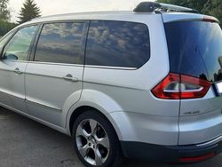 Srebrny Używany 2012 Ford Galaxy Platinum Minivan | 35 800 zł (Dość drogi)