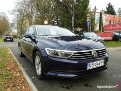 Granatowy Używany 2017 VW Passat Sedan/Limuzyna | 42 900 zł (Super Cena)