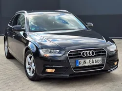 Czarny Używany 2012 Audi A4 S-Line Kombi | 45 900 zł (Dość drogi)