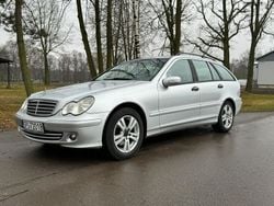 Srebrny Używany 2006 Mercedes C220 Kombi | 7900 zł