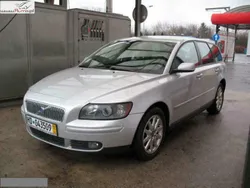 Srebrny (metalik) Używany 2006 Volvo V50 Kombi | 20 900 zł