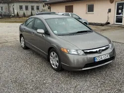 Srebrny Używany 2006 Honda Civic Sedan/Limuzyna | 17 500 zł (Uczciwa cena)