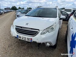 Biały Używany 2015 Peugeot 2008 Style SUV | 9200 zł