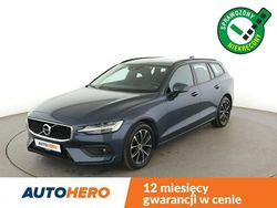 Niebieski Używany 2020 Volvo V60 Business Edition Kombi | 74 800 zł (Uczciwa cena)