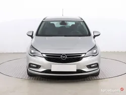 Srebrny Używany 2016 Opel Astra Kombi | 32 999 zł (Uczciwa cena)