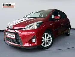 Czerwony Używany 2014 Toyota Yaris Hatchback | 47 900 zł