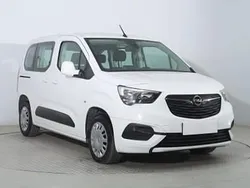 Biały Używany 2020 Opel Combo Minivan | 64 999 zł (Dość drogi)