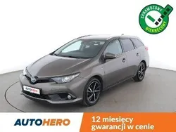 Czarny Używany 2018 Toyota Auris Hybrid Kombi | 59 300 zł (Uczciwa cena)