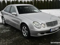 Srebrny (metalik) Używany 2003 Mercedes E240 Sedan/Limuzyna | 21 900 zł