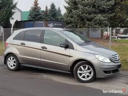 Szary Używany 2007 Mercedes B180 Minivan | 12 900 zł (Uczciwa cena)