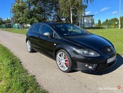 Czarny Używany 2010 Cupra Leon Hatchback | 33 500 zł