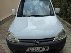 Biały Używany 2011 Opel Combo Minivan | 10 000 zł