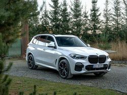 Biały (metalik) Używany 2019 BMW X5 Sport Line SUV | 249 777 zł