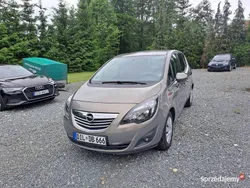 Szary Używany 2011 Opel Meriva Minivan | 23 500 zł (Uczciwa cena)