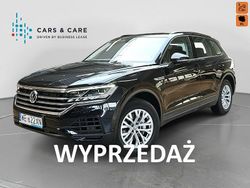 Niebieski ciemny (metalik) Używany 2019 VW Touareg SUV | 134 900 zł (Super Cena)