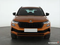 Pomarańczowy Używany 2023 Skoda Karoq SUV | 131 999 zł (Uczciwa cena)