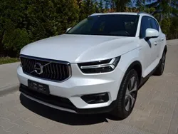 Biały Używany 2021 Volvo XC40 SUV | 87 700 zł