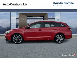 Czerwony Używany 2023 Hyundai i30 N Line Kombi | 88 900 zł (Dość drogi)